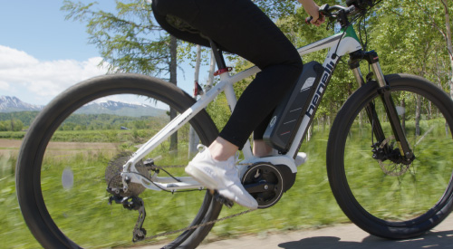 ニセコで未舗装の山をマウンテンバイク体験